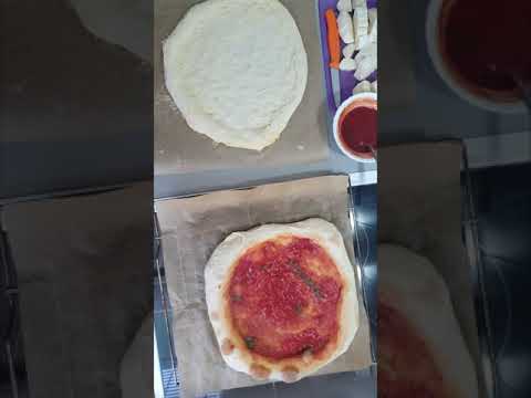 Making real Neapolitan Pizza....without special tools 🥶🍕🍕🍕