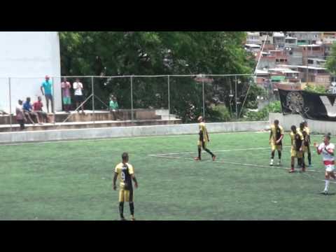 LARGO 13 X VEM Q TEM COPA PERUS 2016