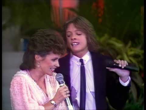 Luis Miguel ft. Sheena Easton - Me Gustas Tal Como Eres (1984)