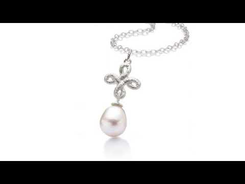 Feminine pearl Pique Dame pendant by Brigitte Adolph at DesignYard contemporary jewellery dublin