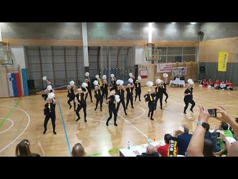 MAŽORETKE DOBOVA - skupina XXL GOLDEN GIRLS - 1. XXL pokal ADA Bakovci 2018