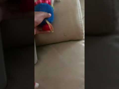 Toy right battles cuphead  🆚 Bendy royale