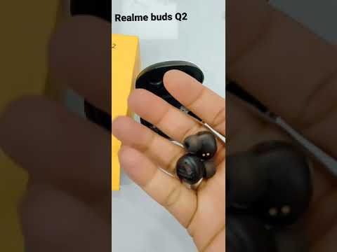 Realme Buds Q2 #Realmeindia 1.88ms Super Low latency. 2.Transparency mode.3.28 hrs battery pickup