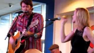 Border Radio - Kelly Willis and Bruce Robison