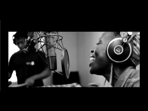 Jaqee - Dance (Live & Acoustic)