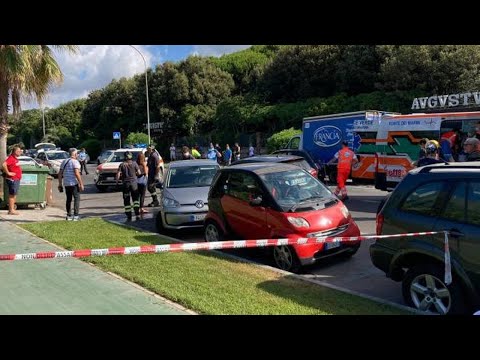 Dramma sulla strada del mare, muore una donna di 76 anni. Gravissimo un 22enne