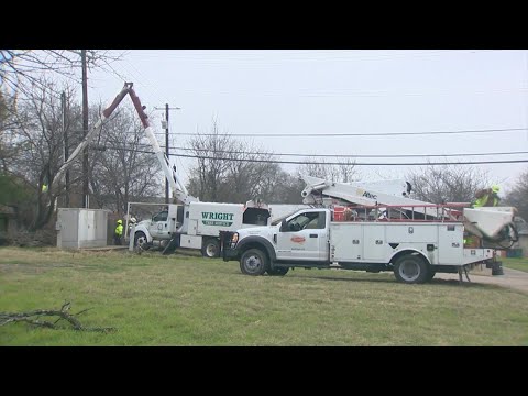 Austin mayor apologizes for power outages during winter storm