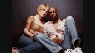 Faithless-Mass Destruction(bbc-radio1).wmv