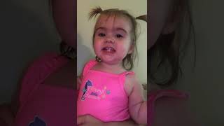 Little Girl Practicing Pronouncing Pinocchio 🤣 (🎥: ViralHog)
