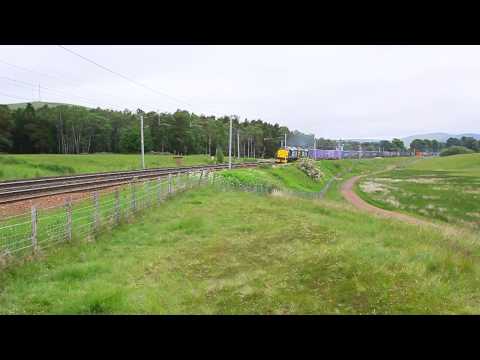 37606 and 37218 at Abington on 4M82