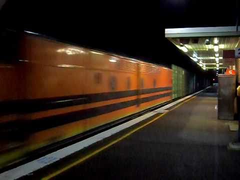 QRNational's MB7 passes Waratah