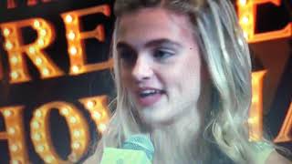 Skylar Dunn’s live interview @The Greatest Showman Premiere video