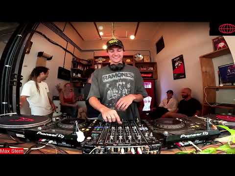 Antenna Radio 577 : Max Stern