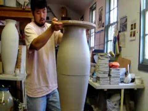 Throwing the Porcelain Vase Kunisaki, Roy Yuichiro