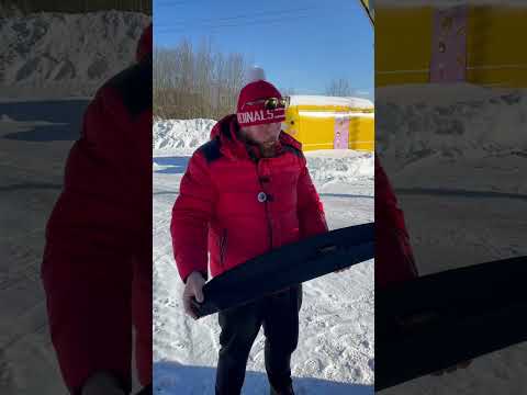 Как снять шторку багажника BMW￼ X3?