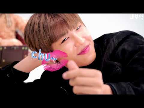 [워너원/박우진] 우진이의 누워서하는 손인사 (그윽)