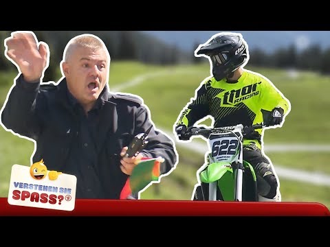 Der hat's verdient: Ruhe, wir drehen! | Verstehen Sie Spaß?