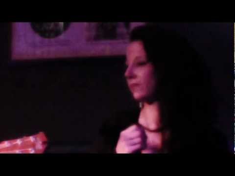 Tiffany Walker & Andrew Healey - Glory Box (Portishead) live & unplugged