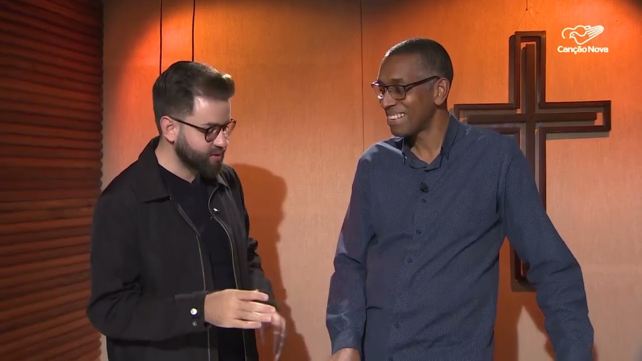 No mês da Bíblia, recorde o método que Padre Jonas Abib criou