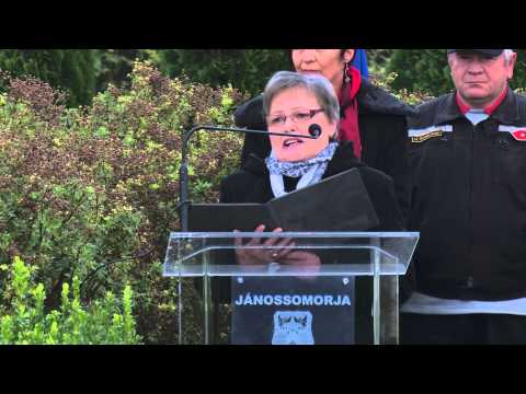 Koszorúzás az 1956. október 23-i forradalom tiszteletére