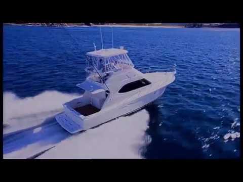 Riviera 37 Convertible video