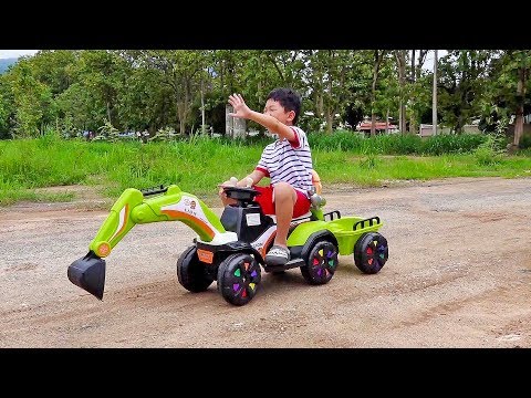 Excavator Car Toy Helps & Rescue Play Outdoor Playground Toys Activity