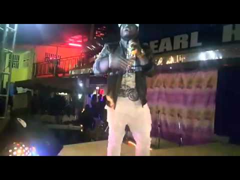 Bonzyz at New Breed Africa Celebrity Award