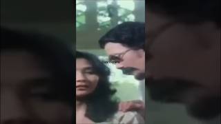 Download lagu RHOMA DISGUISED AS A PIANO LESSON TEACHER // FILM BERKELANA 2 #rhomairama #soneta mp3