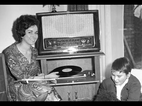 Anneke van Hooff - Nooit op zondag ( Les enfants du Pirée ) ( 1960 )