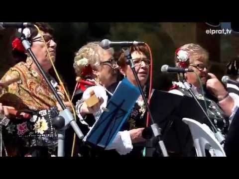 El folclore y la cultura extremeña en el Parque Nou por el Día de Extremadura