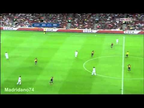 Xabi Alonso Perfect Long Pass to Ozil vs Barcelona HD