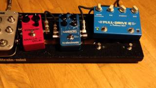 Video thumbnail for Maxon (Ibanez) AD-80 vs TC Electronic Flashback (Analog Delay) by James Low