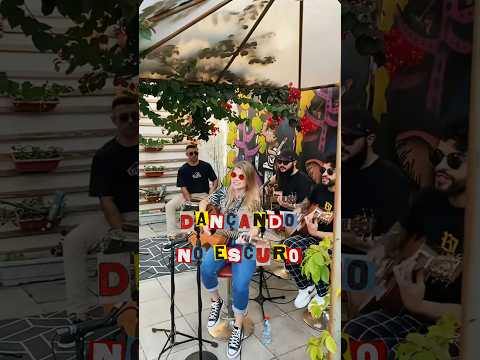 Dançando No Escuro - Vicka