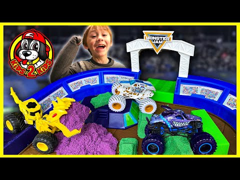 Monster Jam Truck Toys 📦 UNBOXING Gears & Galaxies Monster Dirt Arena with FREESTYLE SHOW!