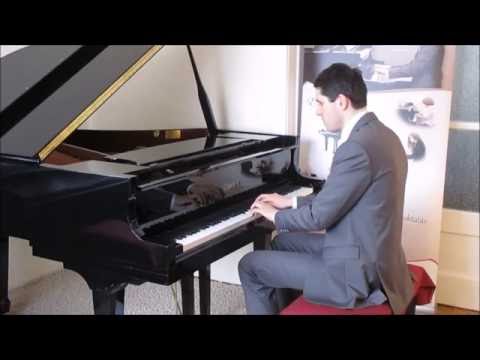 Zongoraiskola 1 / 100. (Járdányi Pál: Bújdosik az árva madár) - Juhász Balázs