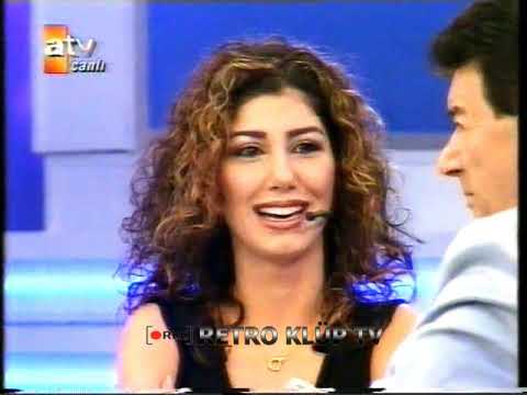 "Altın Turnike" I Nadide Sultan, hareketli şarkısıyla stüdyoyu sallıyor I ATV,2002