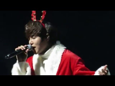 2015.12.25 정동하 - 화이트 크리스마스 , 산타옷으로 갈아입기 ......