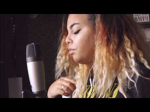 Family Portait - Pink (Cover - Inês Paris)