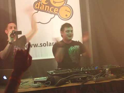 Solar Dance 5: Myon & Shane 54 playing Andain - Beautiful things