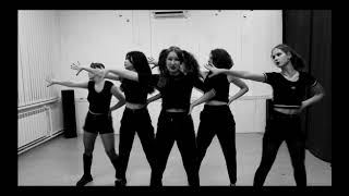 K-pop cover dance