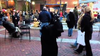 lynda thinks no one knows its her.