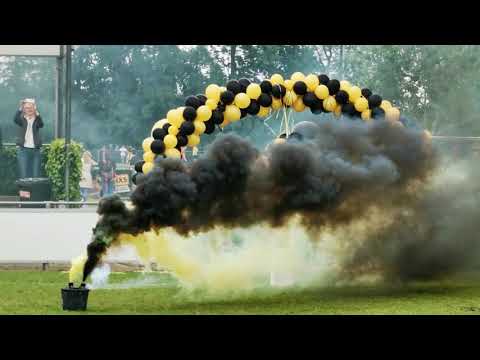 Opkomst Kampioenen Wilhelmus JO13-1 - Graaf Willem VAC II JO13-1