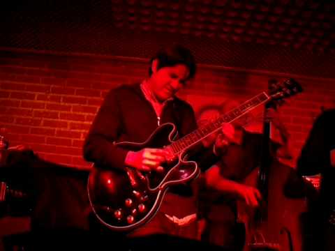 Mike Moreno Live in Paris - "All The Things You Are" solo