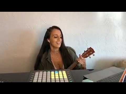 Mayre martinez canta a Venezuela