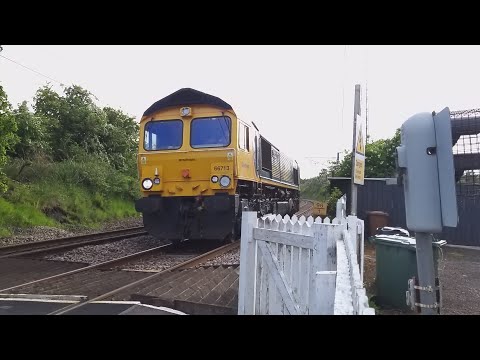 66713 Forest City passing the Whitelaw foot crossing on a Doncaster to Millerhill working