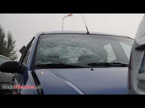 28.09.2016 Oleśnica - wypadek na skrzyżowaniu