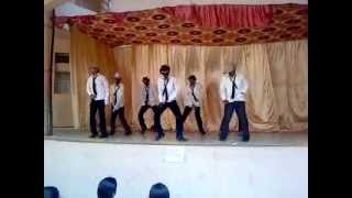 preview picture of video 'D.Y. PATIL UNIVERSITYS, DYPCON, KOLHAPUR, MAHARASHTRA. JAY 2011 OUT GOING BATCH DANCE PERFORMANCE'