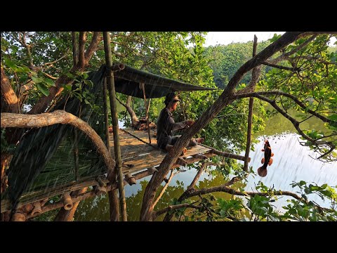 BERKEMAH DI ATAS POHON TENGGELAM SAMBIL MANCING IKAN BESAR