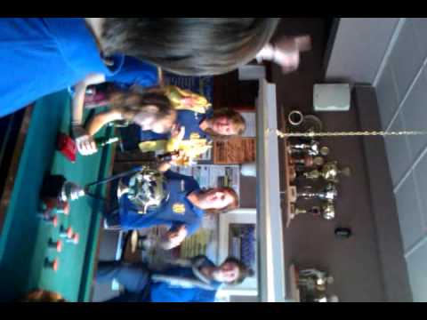 Overwinning hofmancup 2dames voetbal KFC MERELBEKE
