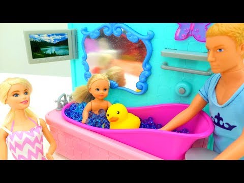 Barbie baby doll videos - Bath time & evening routine.